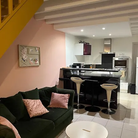 Casa de Férias Petite Maison Agreable Climatisee